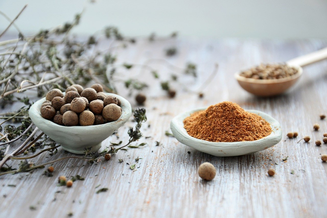 spices, ingredients, scent, cooking, seeds, pepper, nutmeg, condiments, clay cups, close-up, focus, cooking, nutmeg, nutmeg, nutmeg, nutmeg, nutmeg
